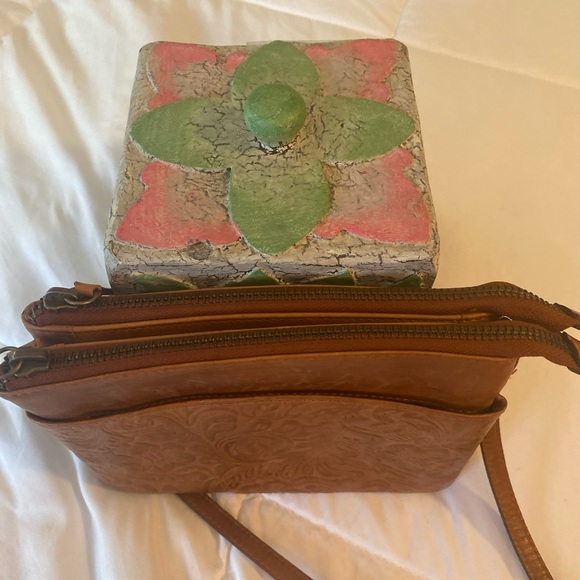 Unbranded small  brown crossbody - Picture 5 of 14